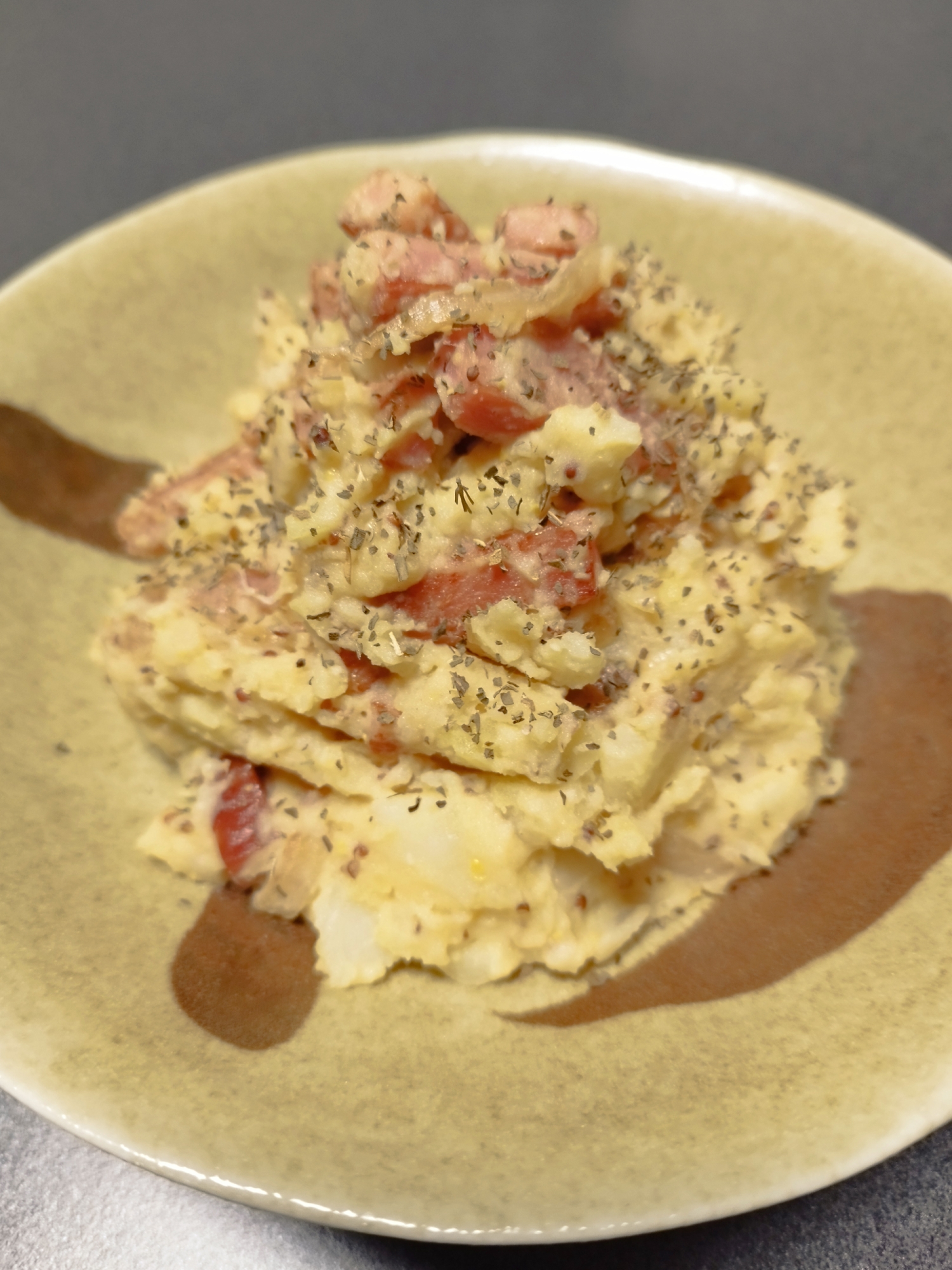 うめぇぇ～！【居酒屋ベーコンポテトサラダ】