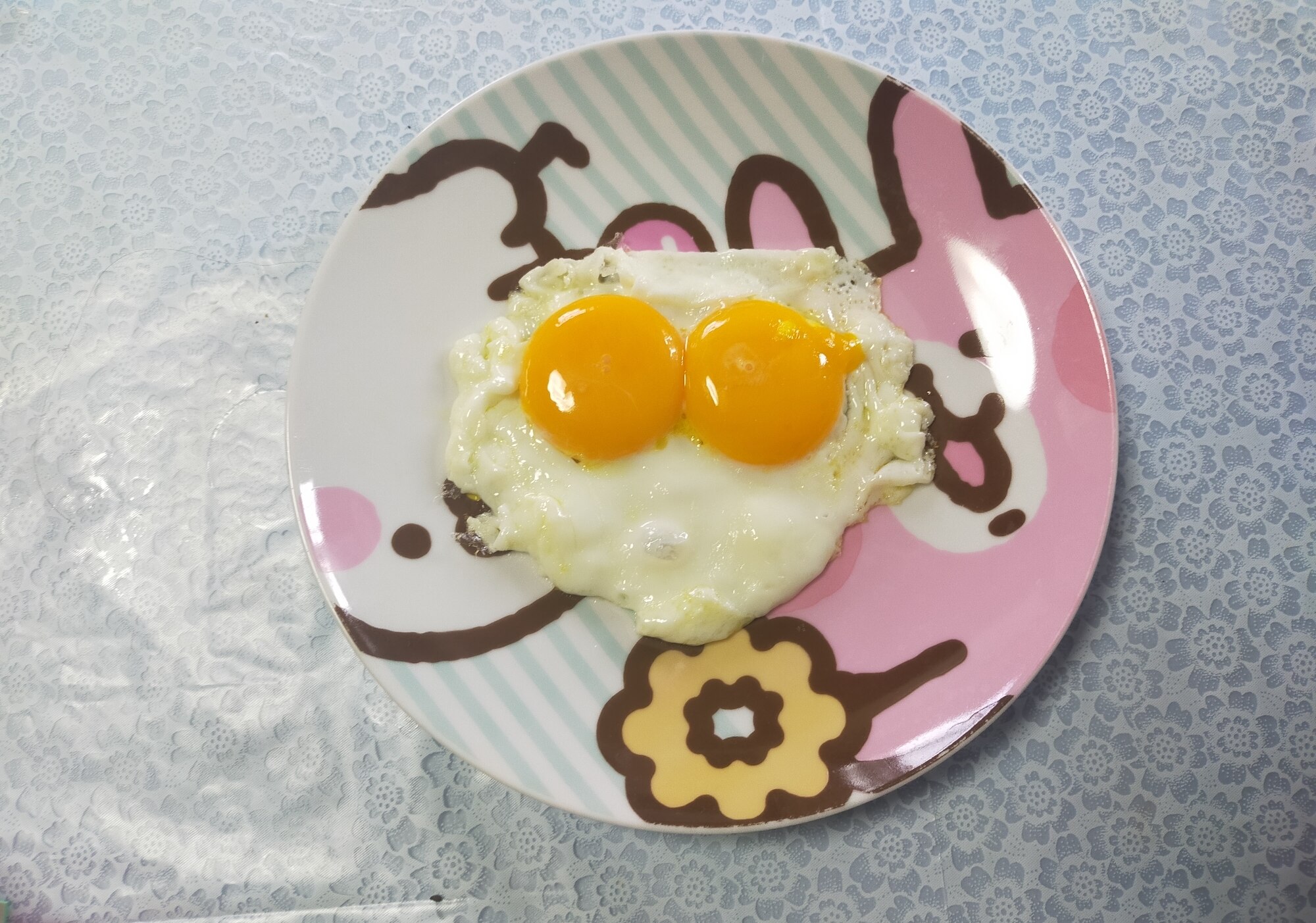 ふたご双子たまご⋆͛*͛ ͙͛✧*̣幸運の卵焼き レシピ・作り方 by れい