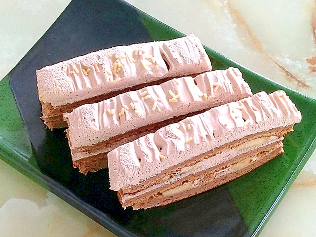 甘さ控えめ シフォン生地のチョコバナナ3段ケーキ レシピ 作り方 By Torezu 楽天レシピ