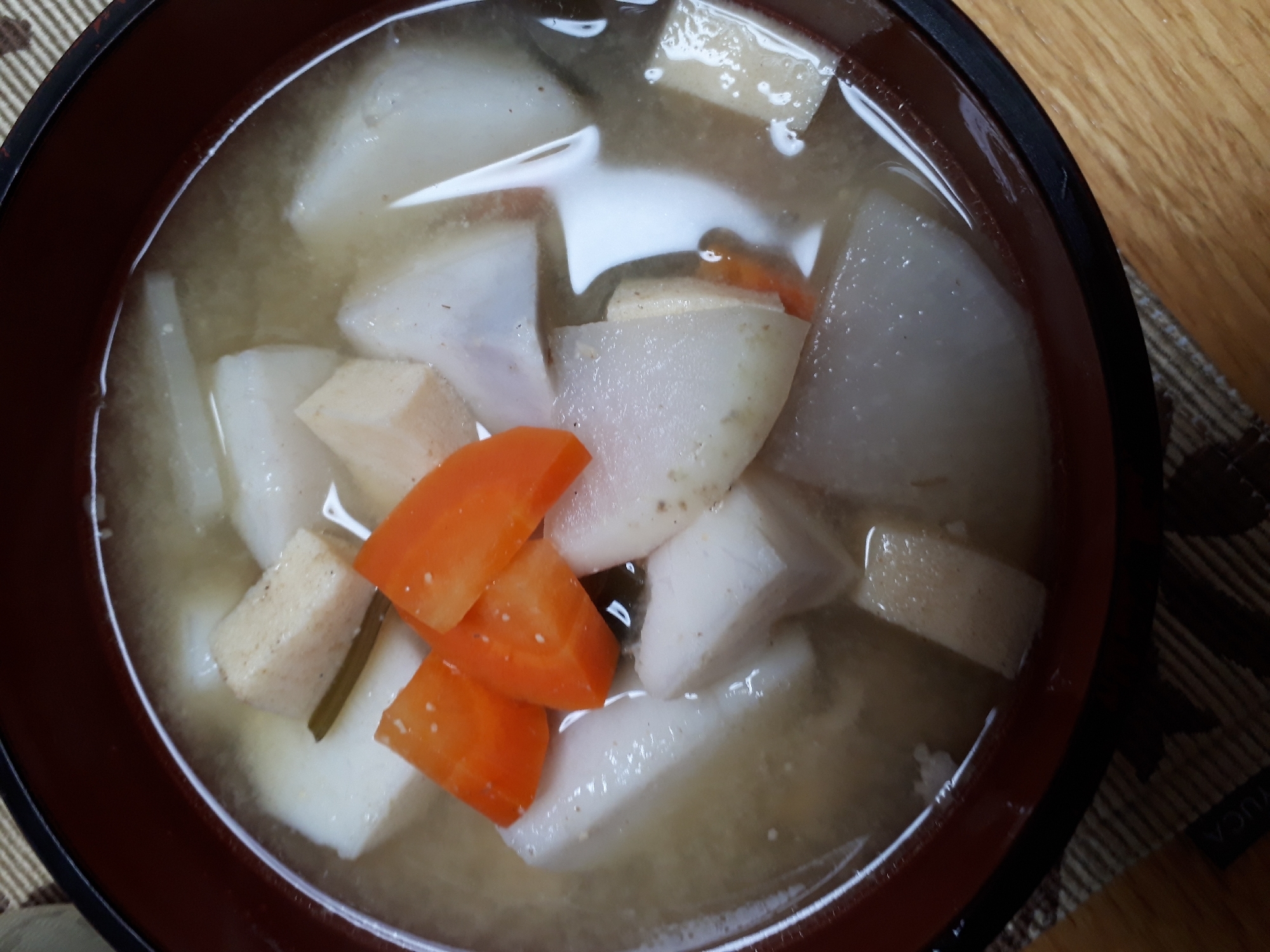 根菜と高野豆腐のお味噌汁