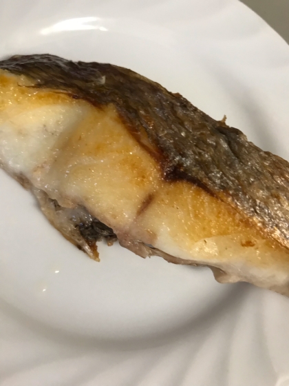 フライパンで 鯛の塩焼き レシピ 作り方 By V るん 0394 楽天レシピ フライパンで 鯛の塩焼き レシピ 作り方 By V るん 0394 楽天レシピ