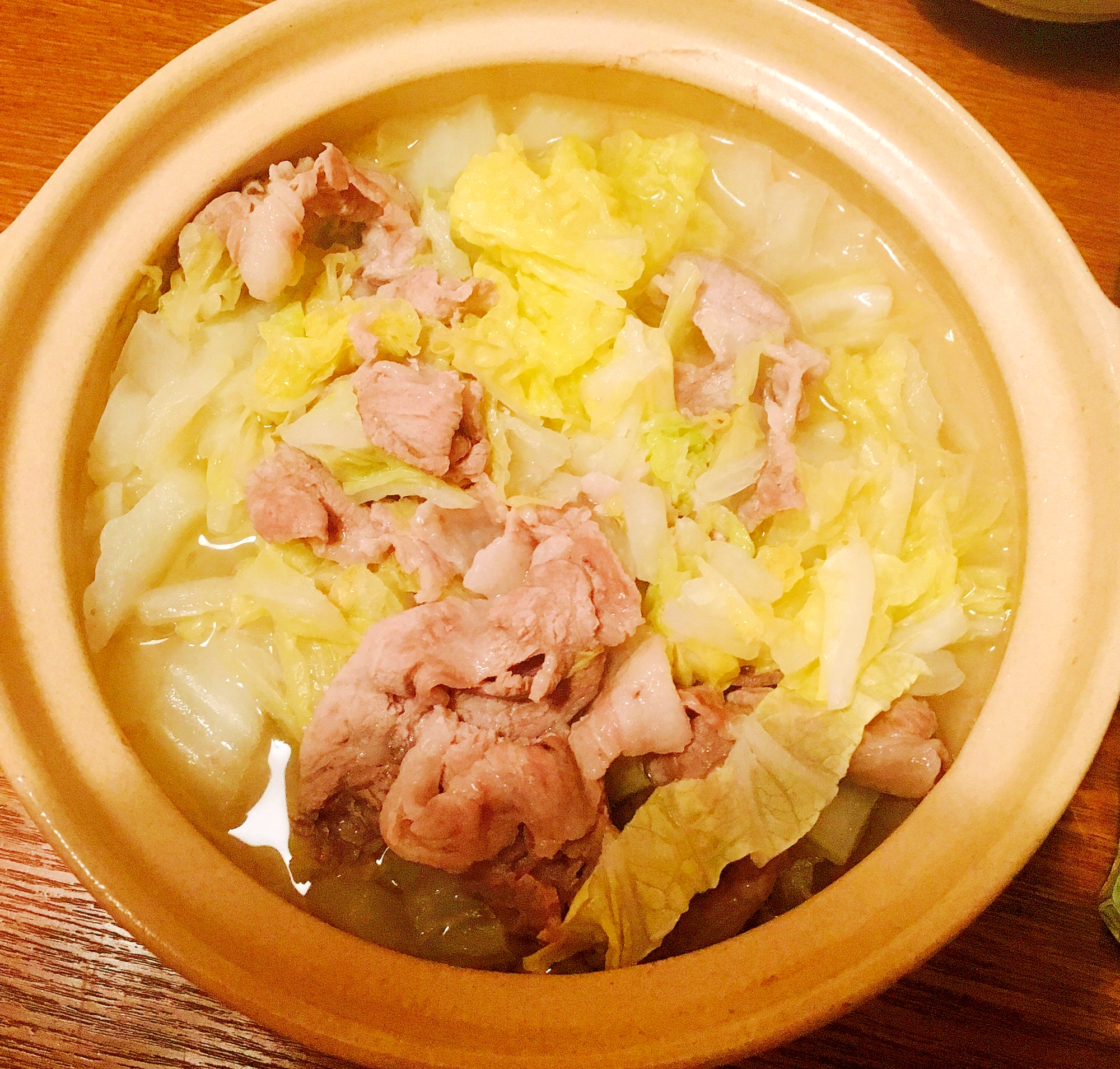 簡単☆白菜と豚肉のシンプル鍋