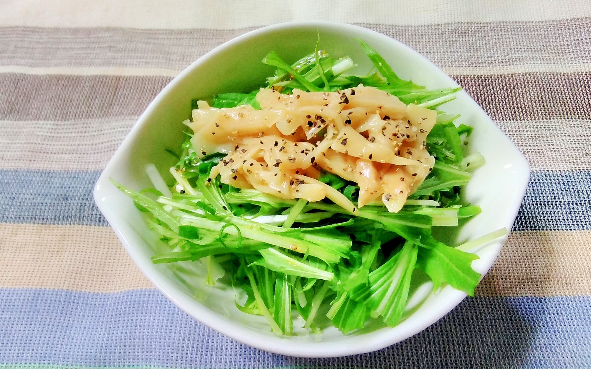 我が家のピリ辛水菜とメンマの和え物