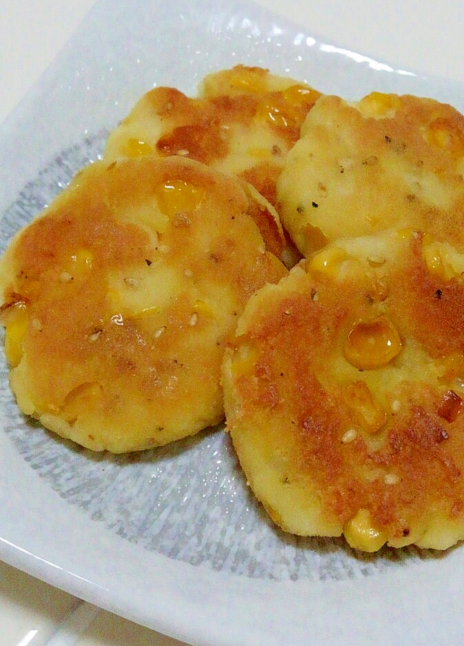 はんぺんと高野豆腐のモチモチ焼き コーン入り