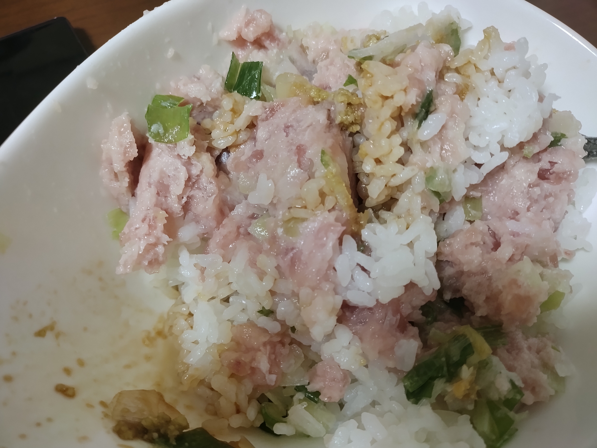 ネギとごま油の相性抜群、ネギトロ丼