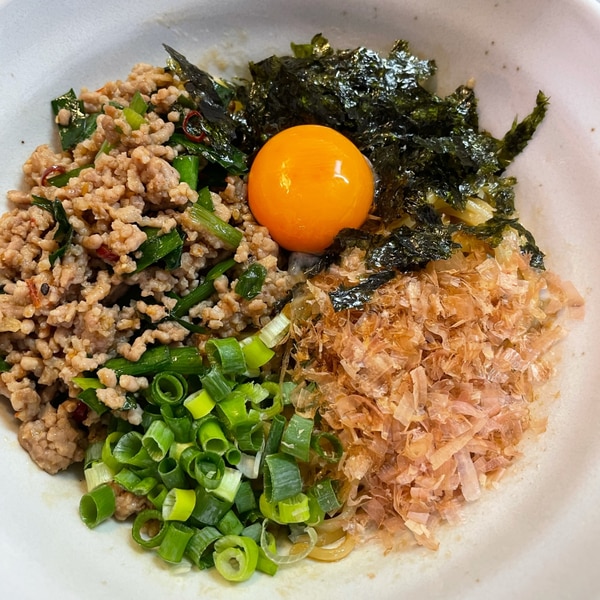 おうちで ニラ肉 本格派 台湾まぜそば レシピ 作り方 By つばごん 楽天レシピ おうちで ニラ肉 本格派 台湾まぜそば レシピ 作り方 By つばごん 楽天レシピ