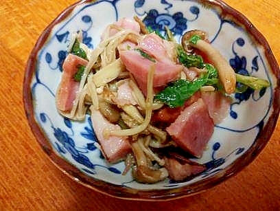 きのこと　ベーコン　炒め