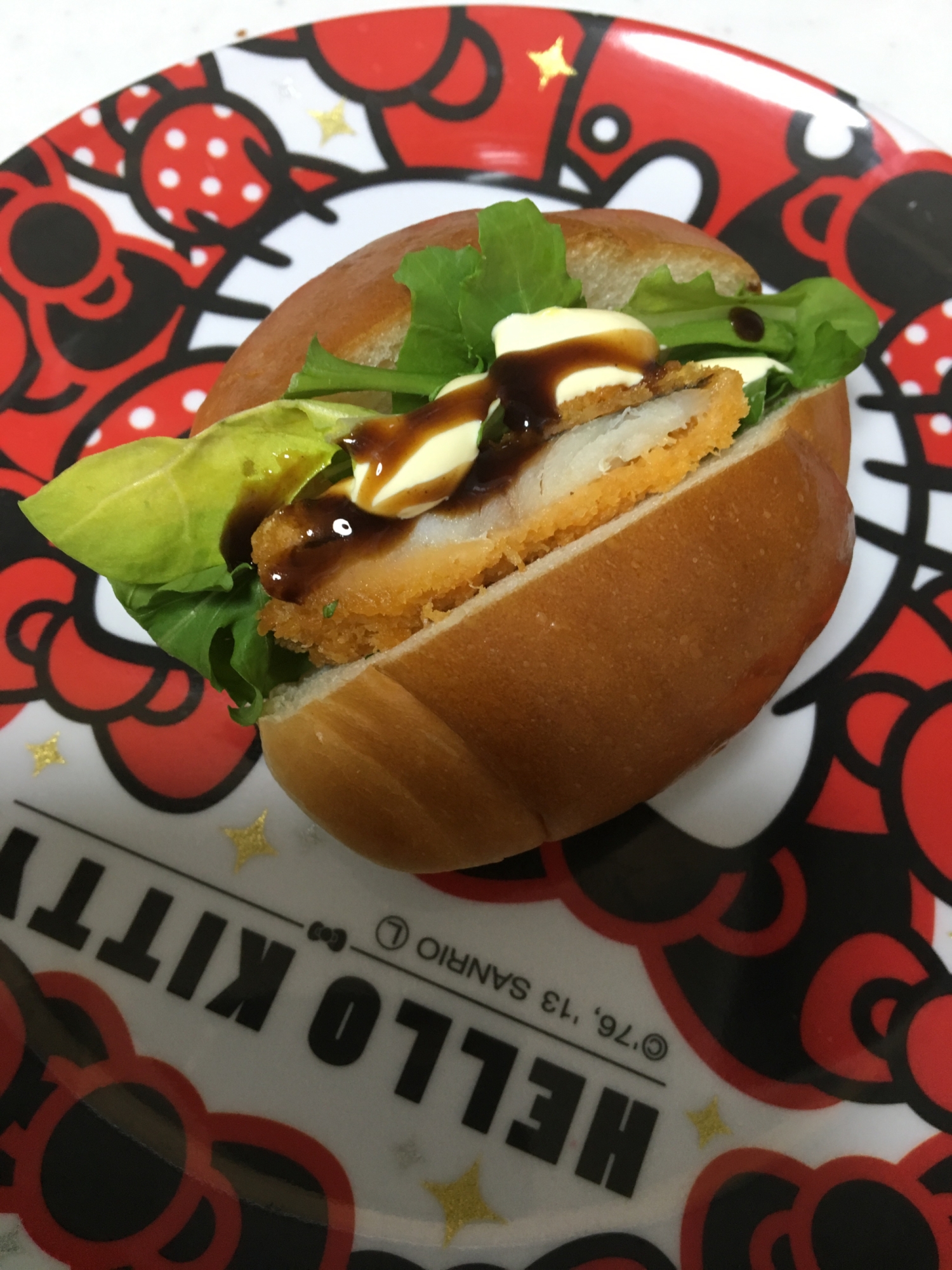 ロールパンで☆ルッコラで彩りアジフライロール☆