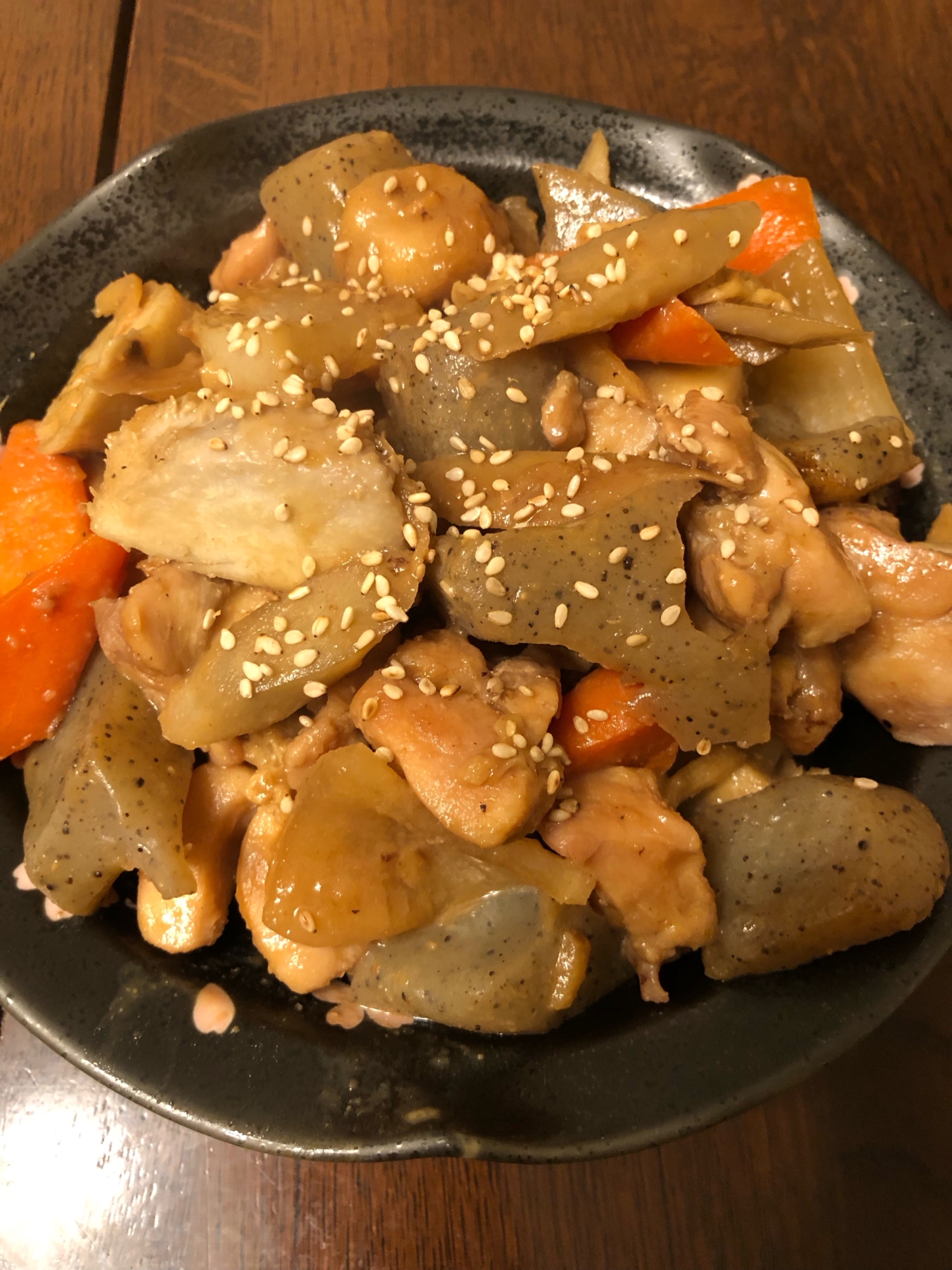 鶏ごぼうとこんにゃくの甘味噌煮。No.804