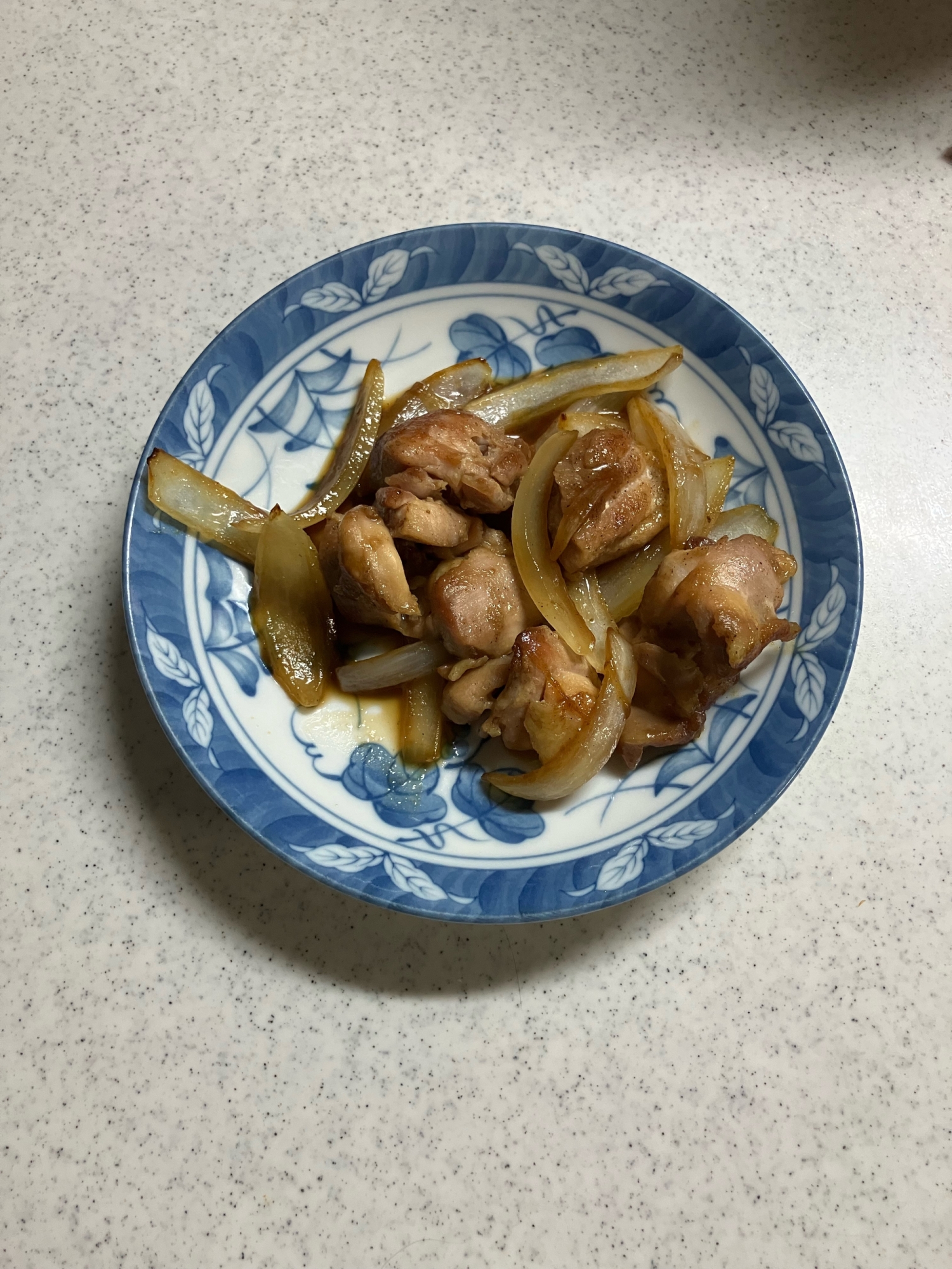 鶏もも肉と玉ねぎ炒め