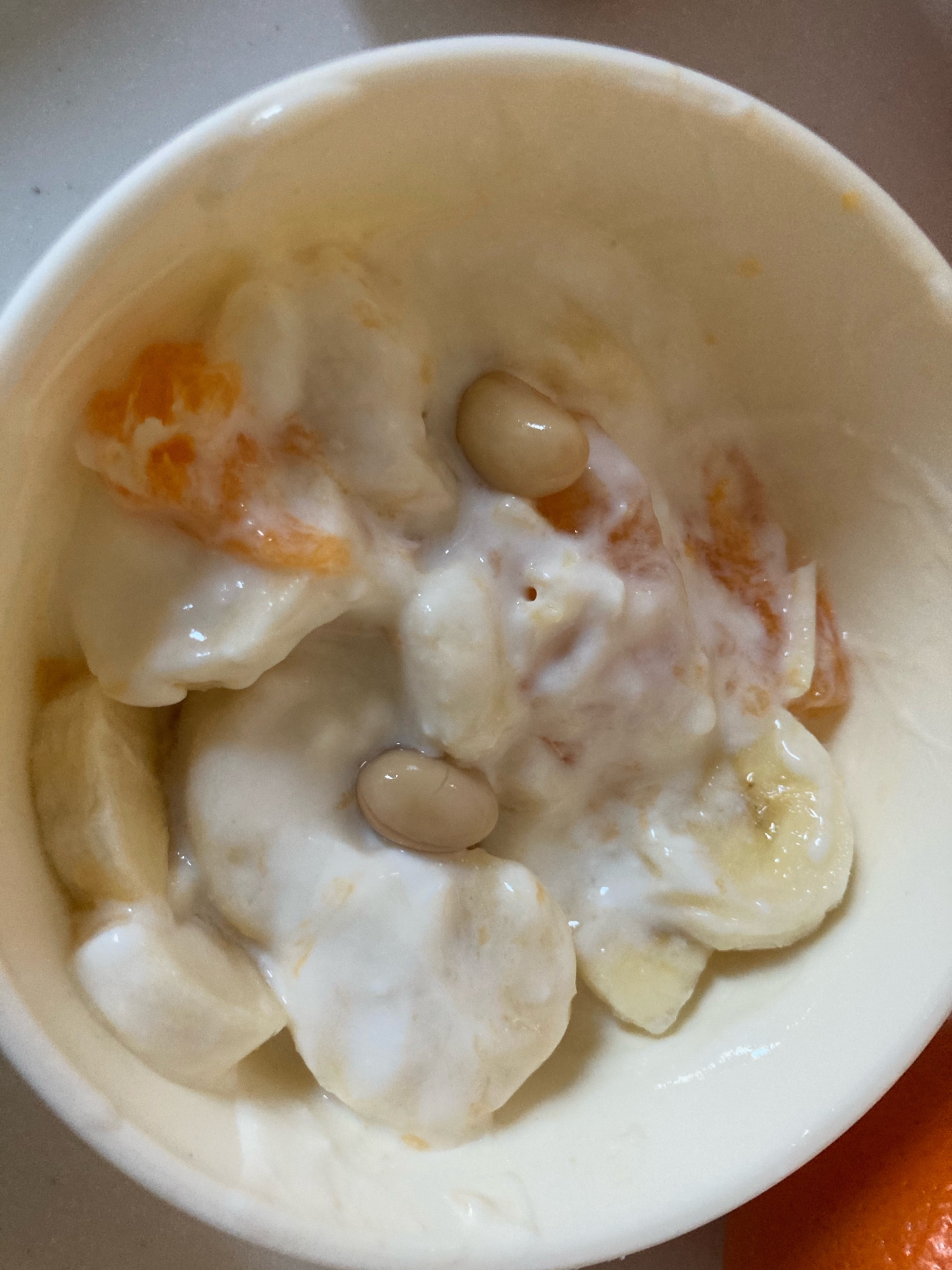 離乳食＾＾　オレンジとバナナとえのき豆ヨーグルト