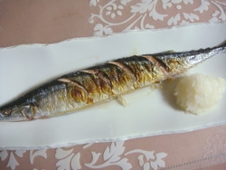 秋刀魚が美味しい季節になりましたね♪生秋刀魚美味しくいただきました（*^_^*）ご馳走さまでした