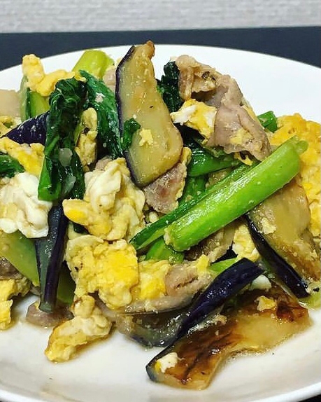 茄子と小松菜の麺つゆ炒め★