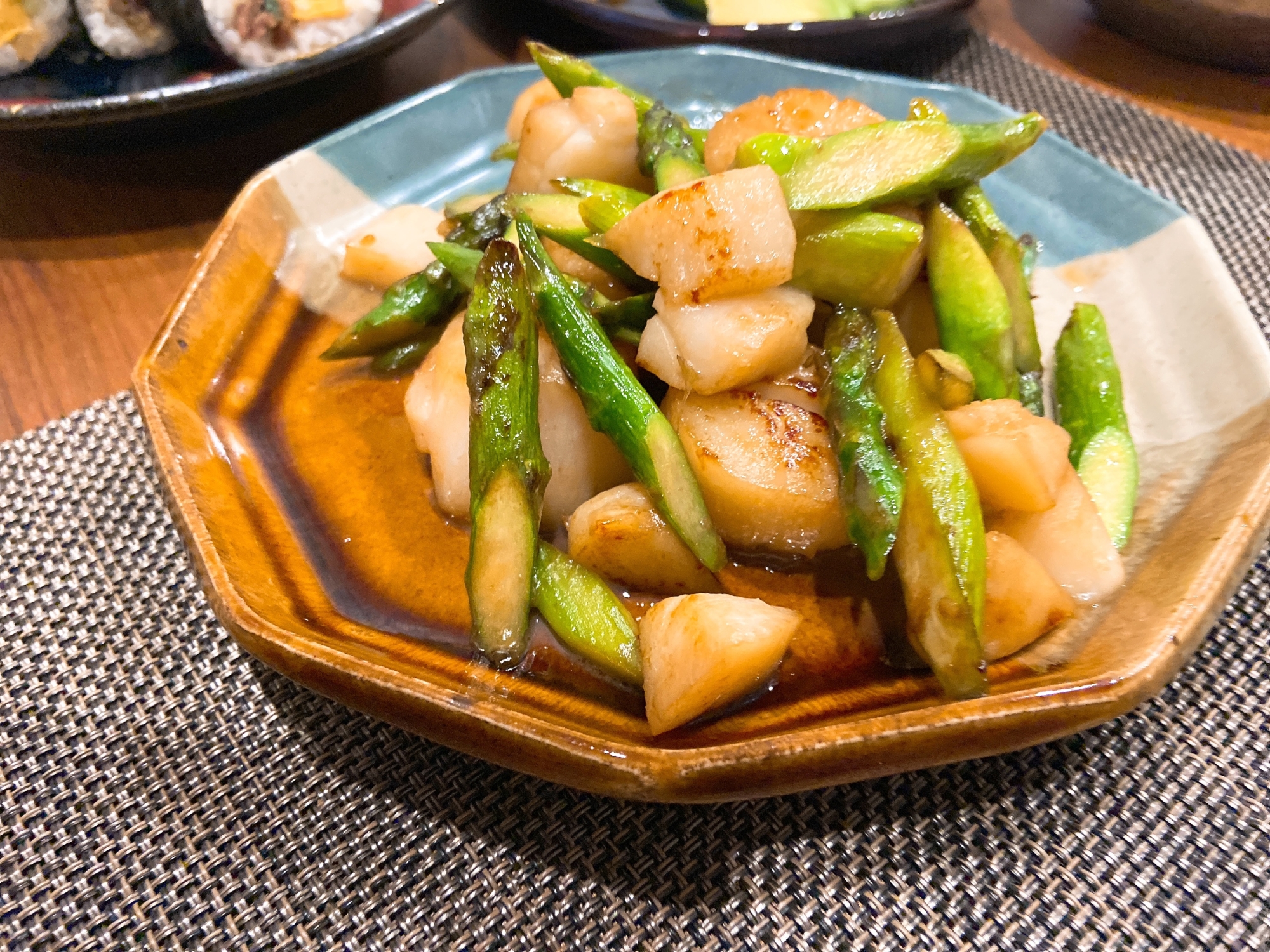 貝柱とアスパラのバター醤油焼き