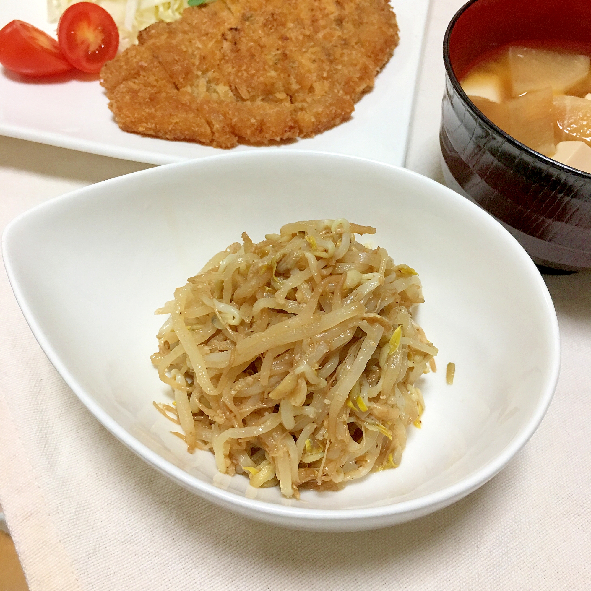 もやし消費に！シャキシャキもやしの甘めの胡麻和え♡