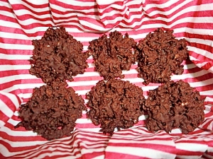 材料2つ!パン粉とチョコ★