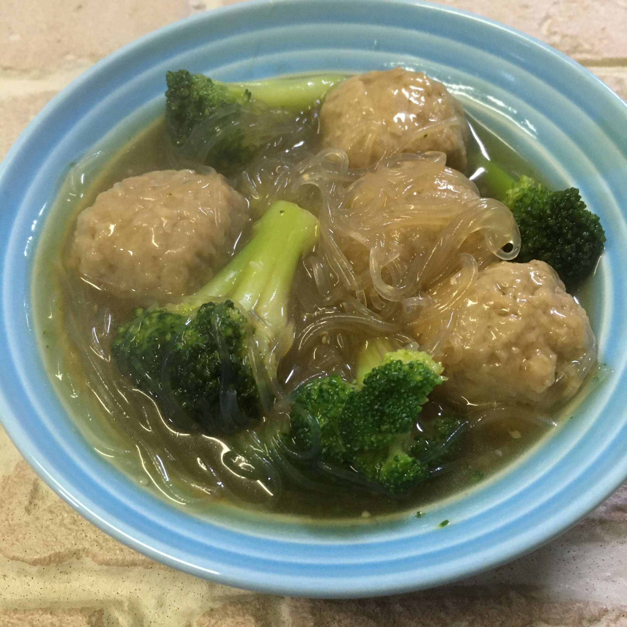 簡単時短夕飯！肉団子とブロッコリーの春雨煮♪