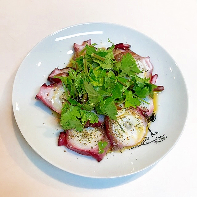 今夜のおつまみにどうぞ☆煮ダコで簡単カルパッチョ