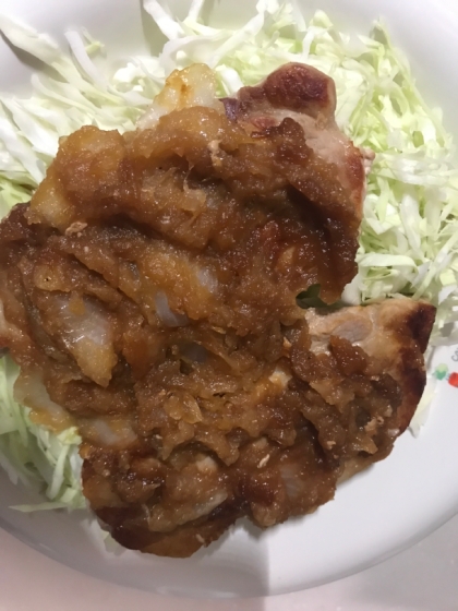 豚肉ソテーのオニオンソースがけ