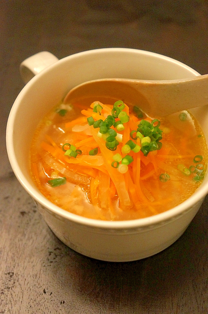千切り野菜のじんわりスープ♪