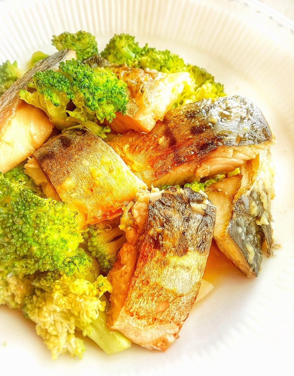 ブロッコリーと塩サバの*バターポン酢炒め*