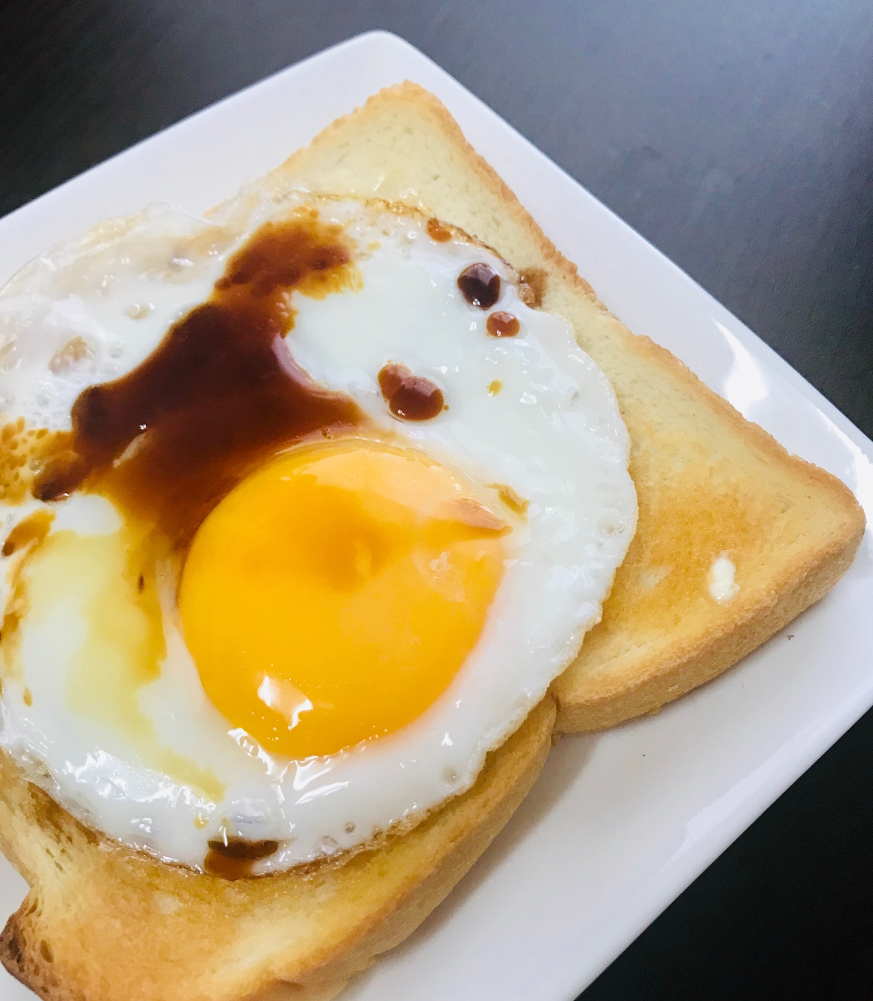 朝食にトロトロ目玉焼きパン☆☆