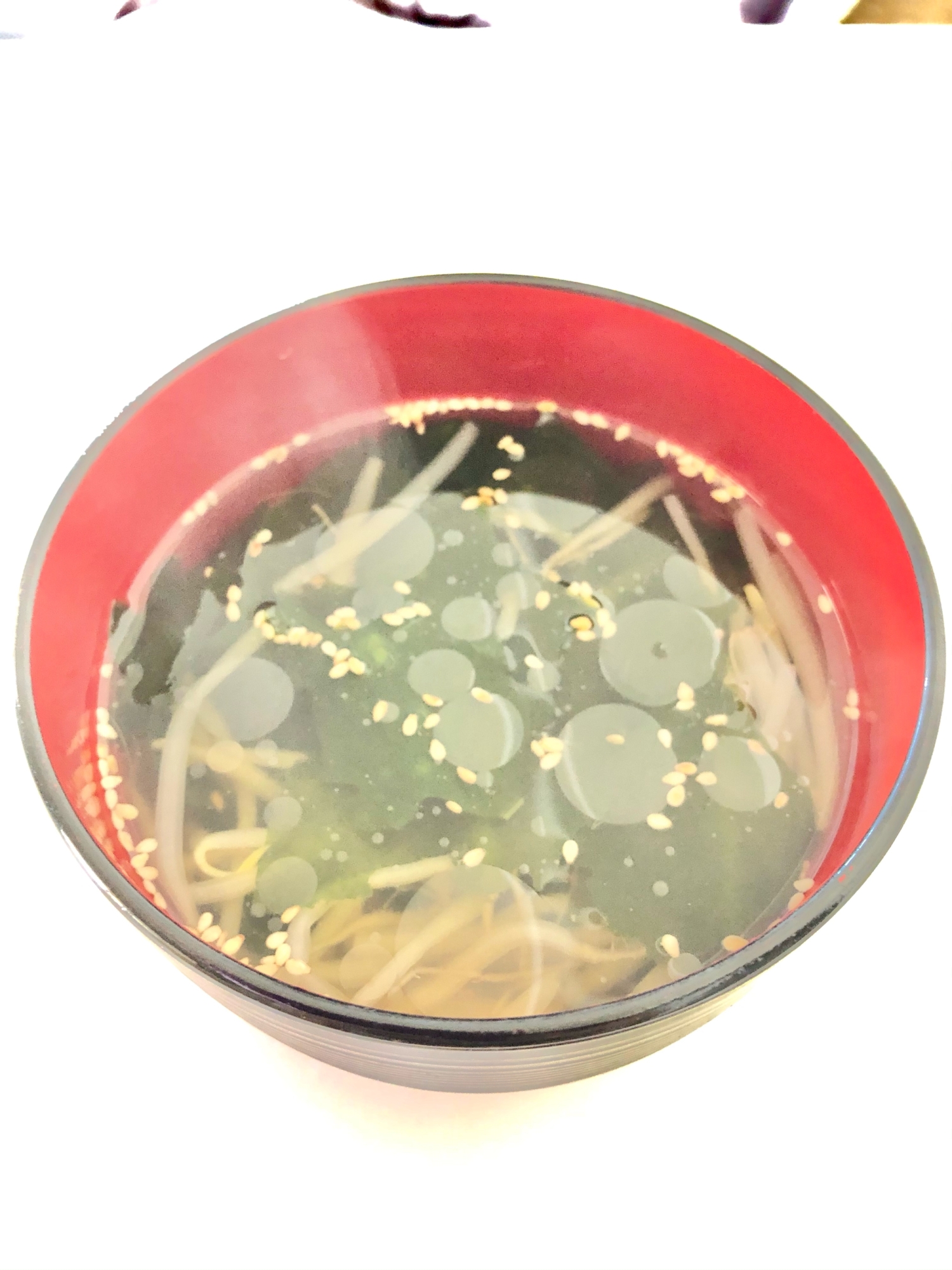 ニンニク香る✨もやしワカメ中華スープ