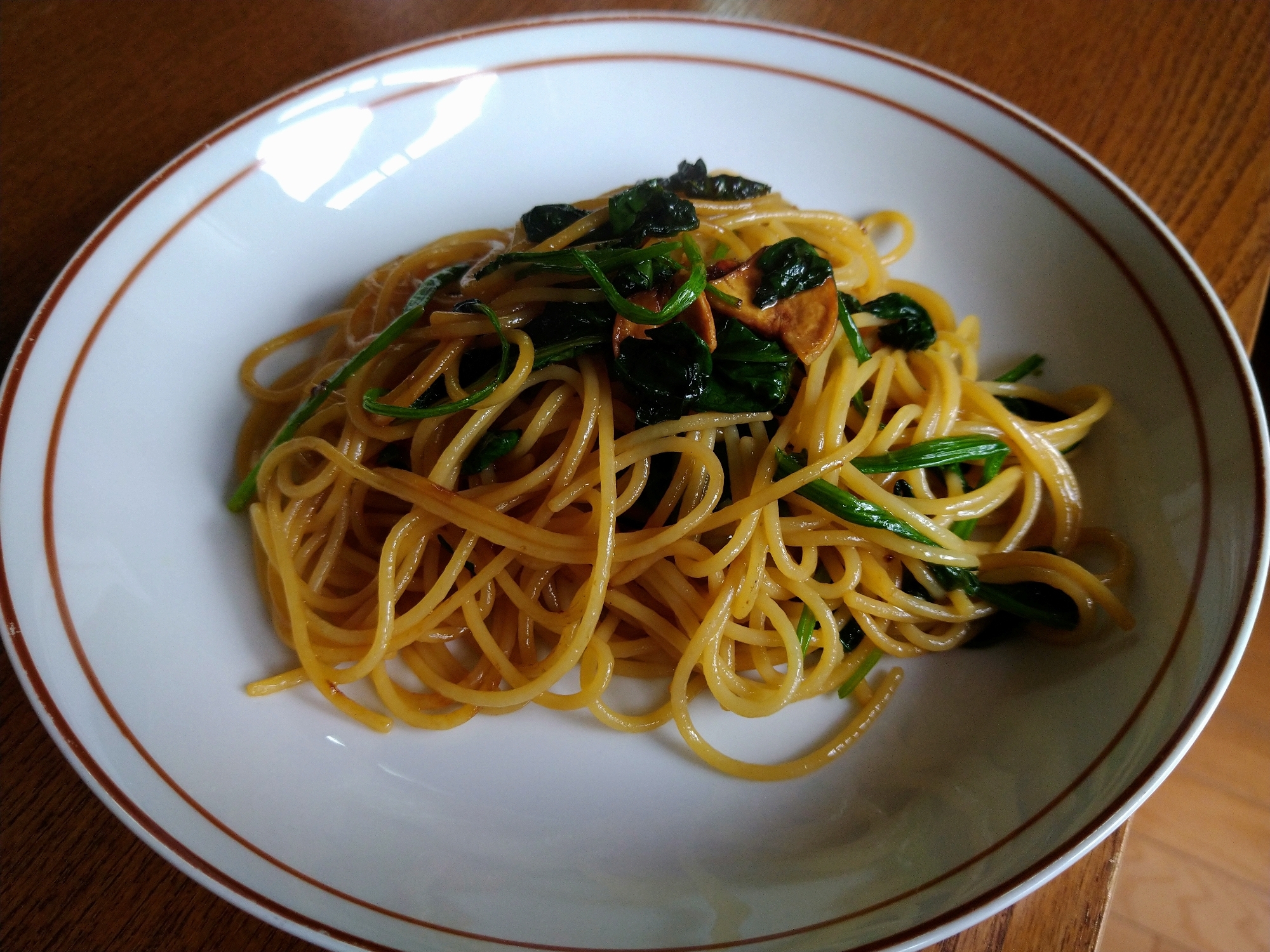 バター醤油でほうれん草のパスタ