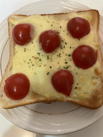 簡単でもコツで美味❤トマト&チーズのトースト♪