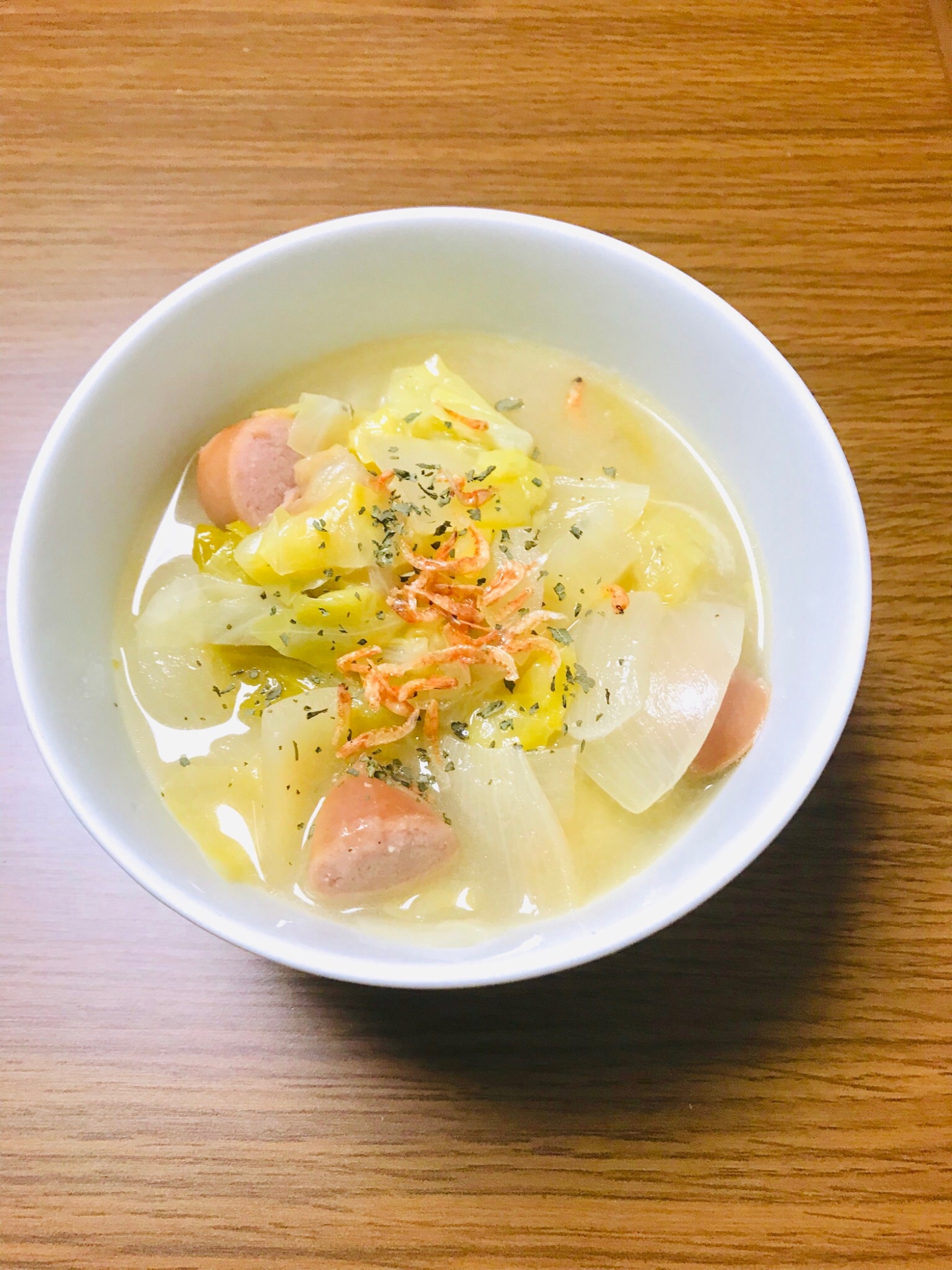 【健康志向】野菜ビタミンたっぷりの味噌味洋風スープ