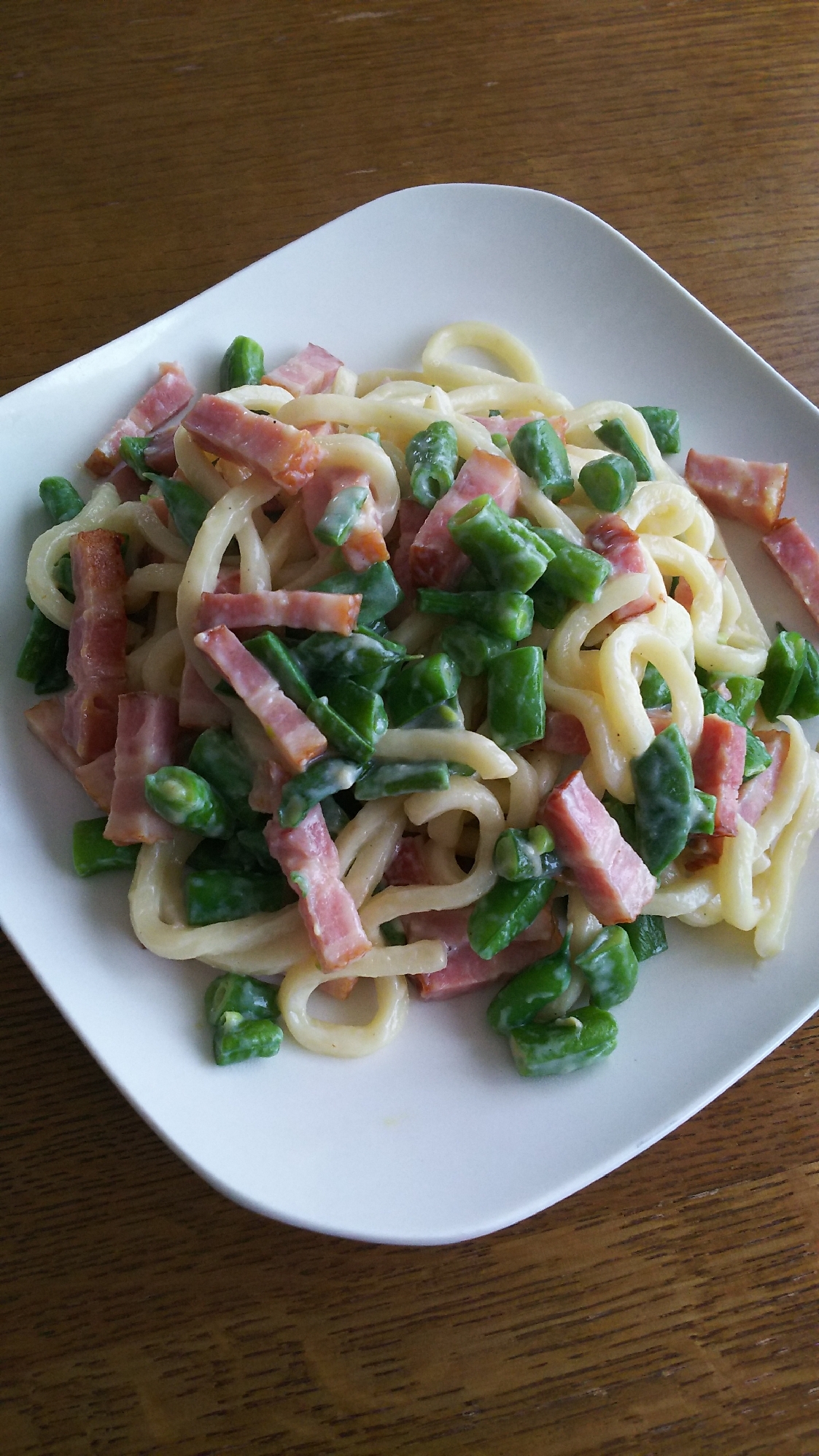 ベーコンといんげんのうどんパスタ