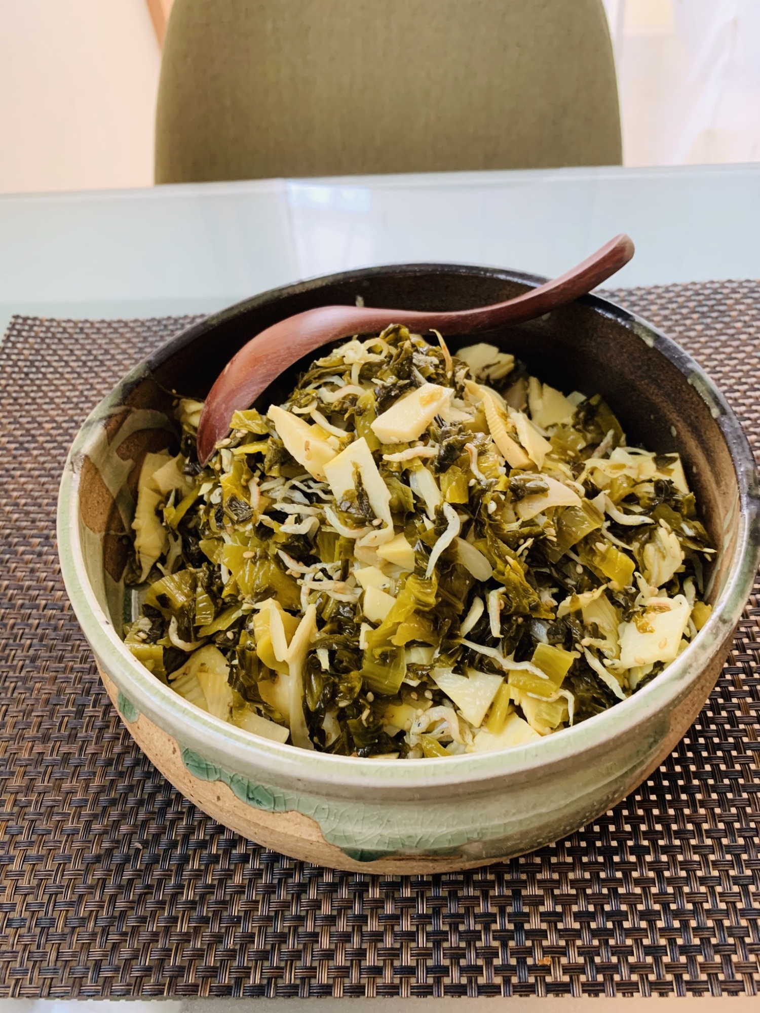 高菜とたけのこのごま油炒め