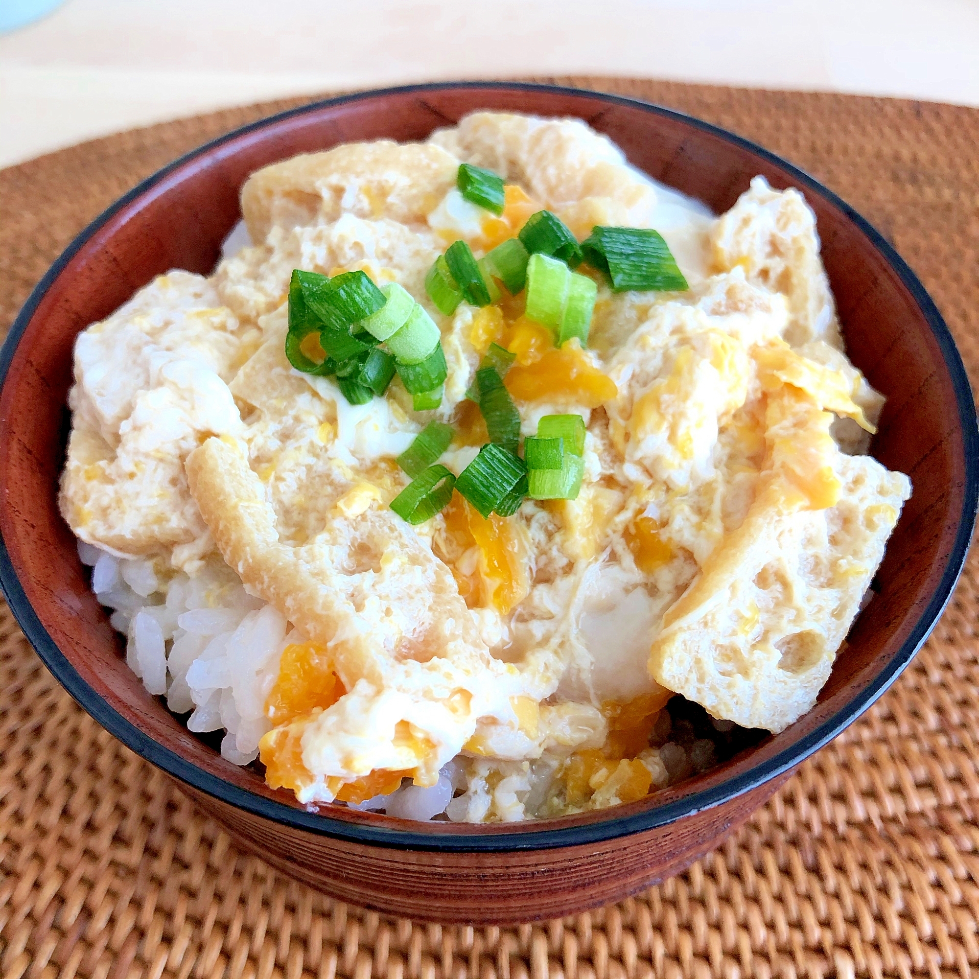 節約！簡単！油揚げの卵とじ丼