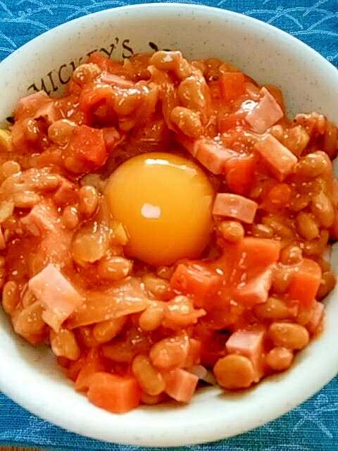 納豆の食べ方-生玉子＆トマトソーセージ♪