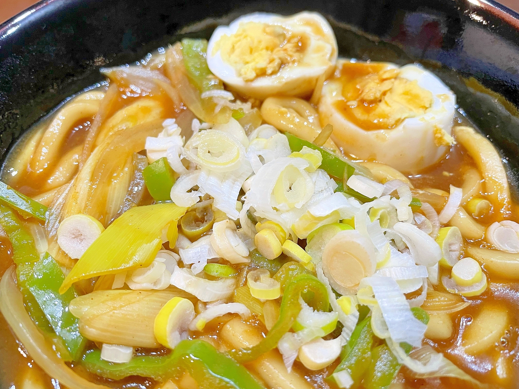 カレーうどん茹で卵のせ