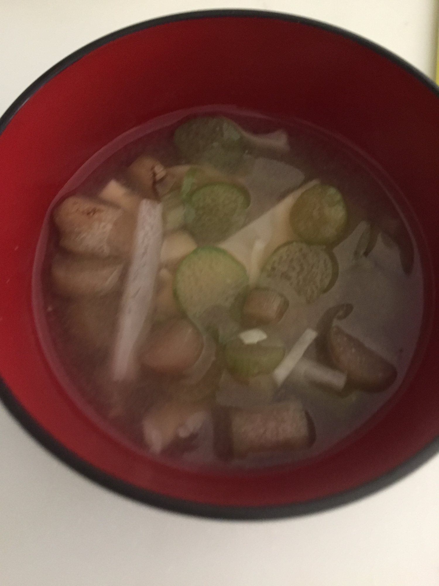 ずいきと大根の白味噌で味噌汁 レシピ 作り方 By のこ311 楽天レシピ