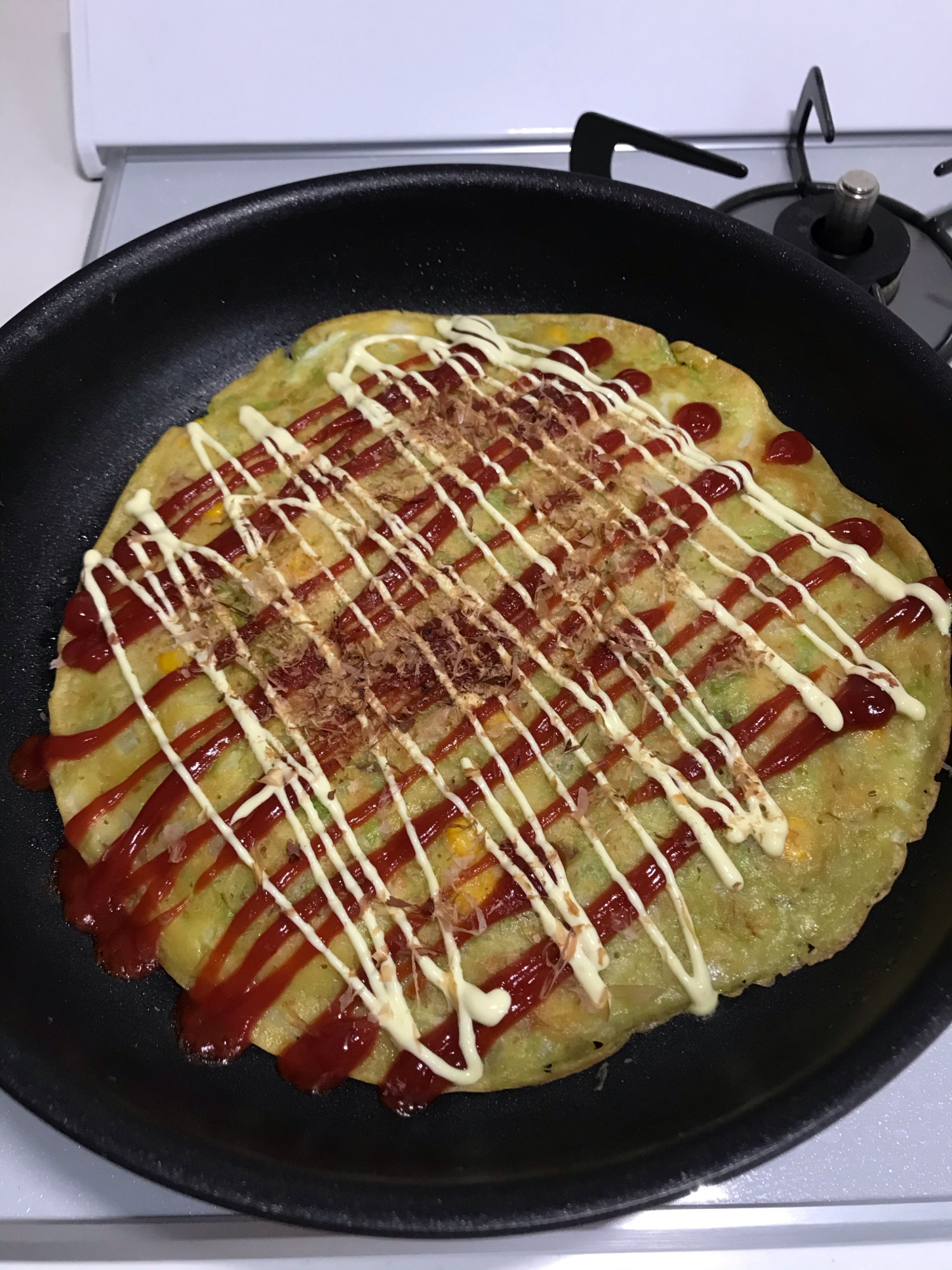 重曹でフワッと！コーンとちくわのお好み焼き！