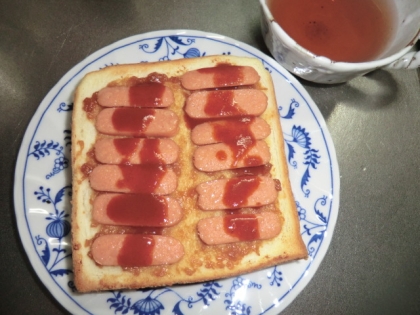 ❤醤油麹＊ウインナー＊タバスコの薄焼きトースト❤