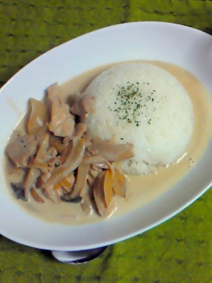 おうちカフェ☆簡単チキンストロガノフ