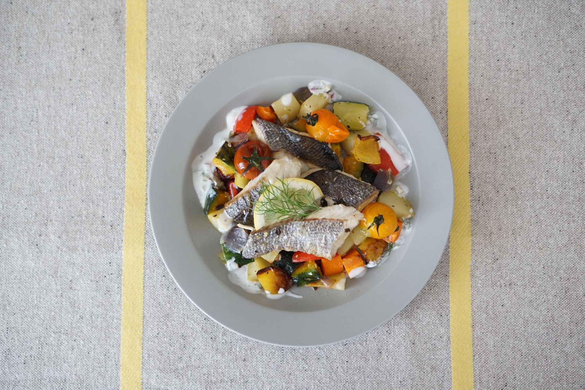 スズキと夏野菜のオーブン焼き ヨーグルトソース レシピ 作り方 By 楽天出店店舗 Koz Life 北欧雑貨のお店 楽天レシピ