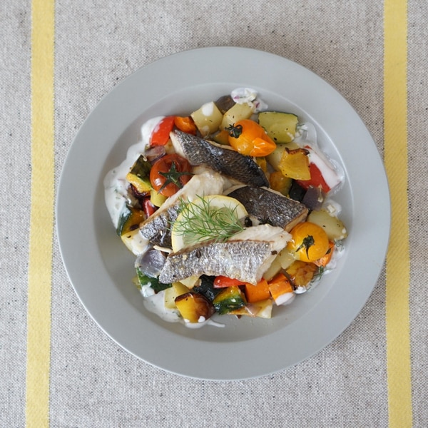 スズキと夏野菜のオーブン焼き ヨーグルトソース レシピ 作り方 By 楽天出店店舗 Koz Life 北欧雑貨のお店 楽天レシピ スズキと夏野菜のオーブン焼き ヨーグルトソース レシピ 作り方 By 楽天出店店舗 Koz Life 北欧雑貨のお店 楽天レシピ