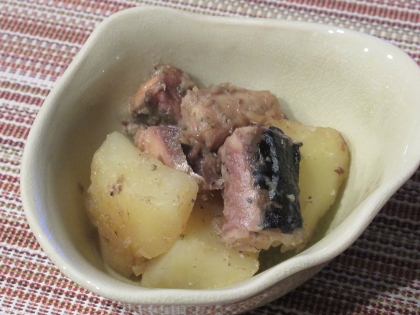 超簡単♪鯖缶とじゃがいもの煮物