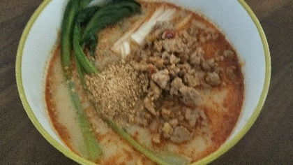 インスタント生麺de簡単　担々麺