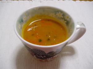 水と万能だしでかぼちゃのスープ