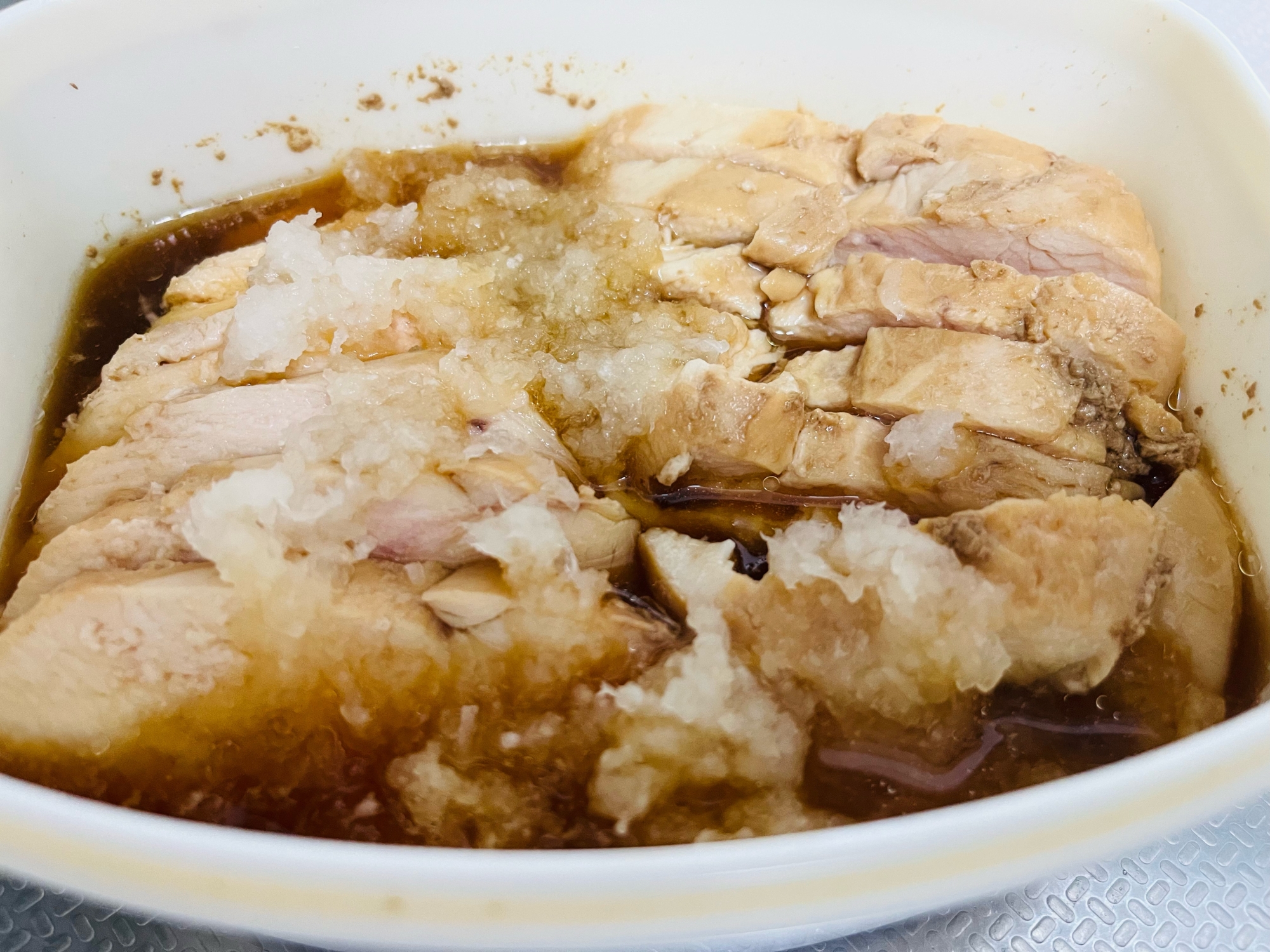 レンジで簡単！麺つゆおろし鶏ハム