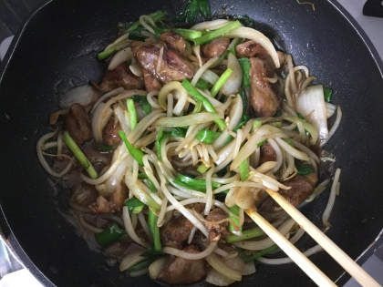 初めてレバニラ炒め作りました！
めっちゃ美味しい、お家で何回も作っちゃいますね！！