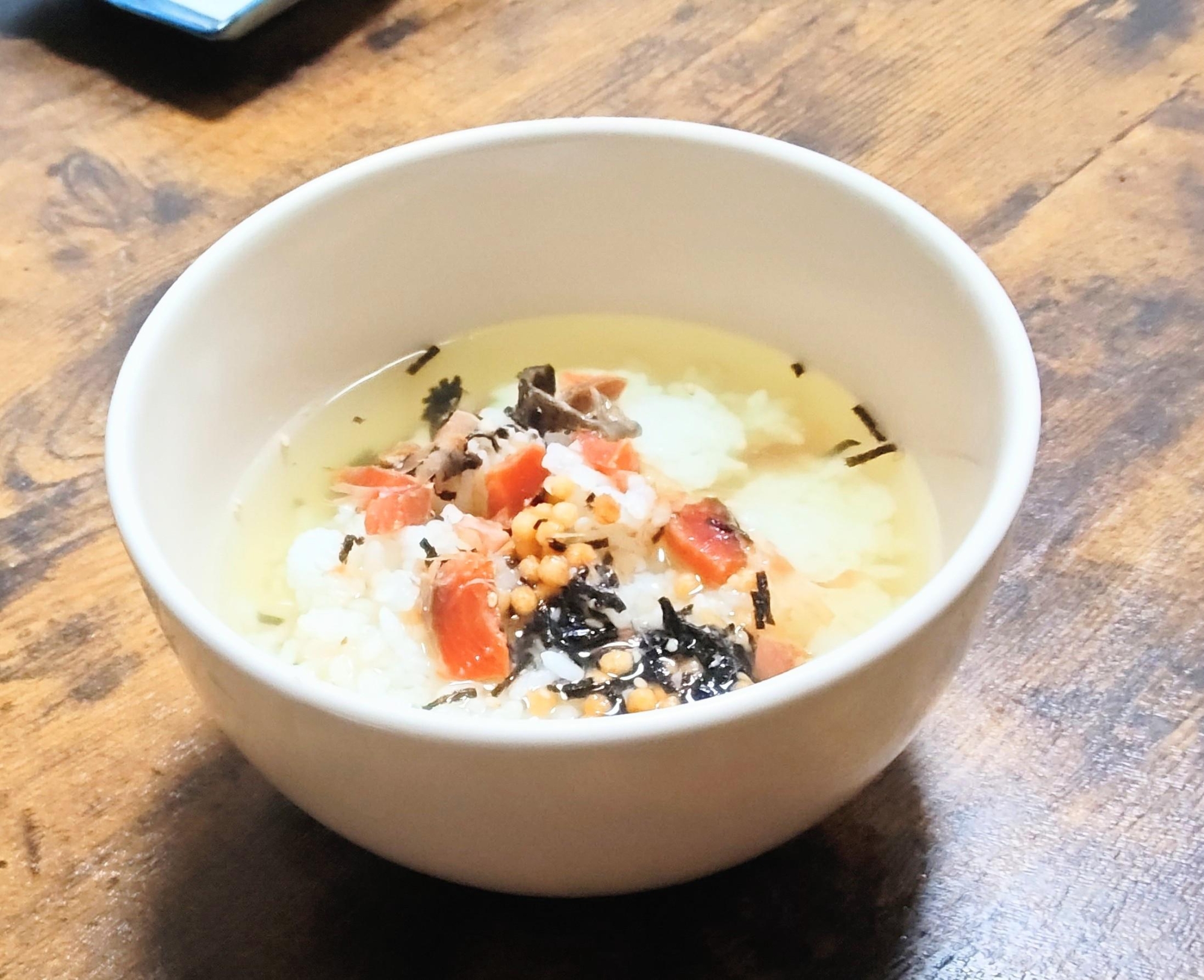 コストコのサーモンジャーキーでお茶漬け