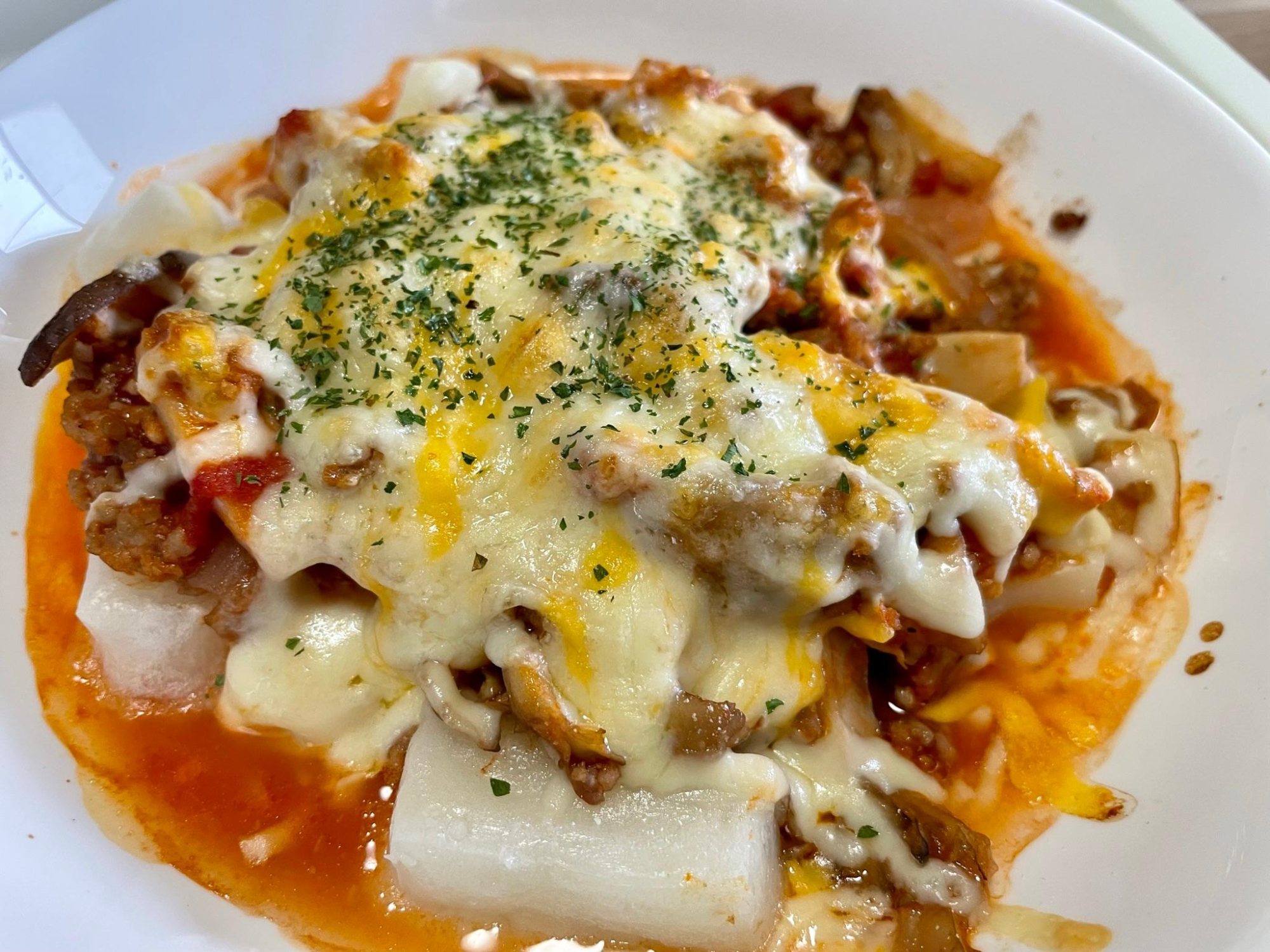 日本の伝統と洋風の融合！口の中でとろける餅グラタン