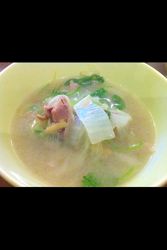 ラム肉のぴり辛中華スープ