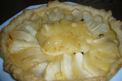 初めてのアップルパイ。リンゴが煮崩れてきれいに出来ませんでしたが、お味はサイコー！！美味しかったです♪